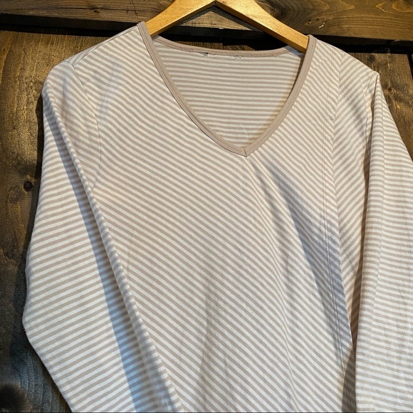 3/4 sleeve striped shirt - Picture 3 of 4